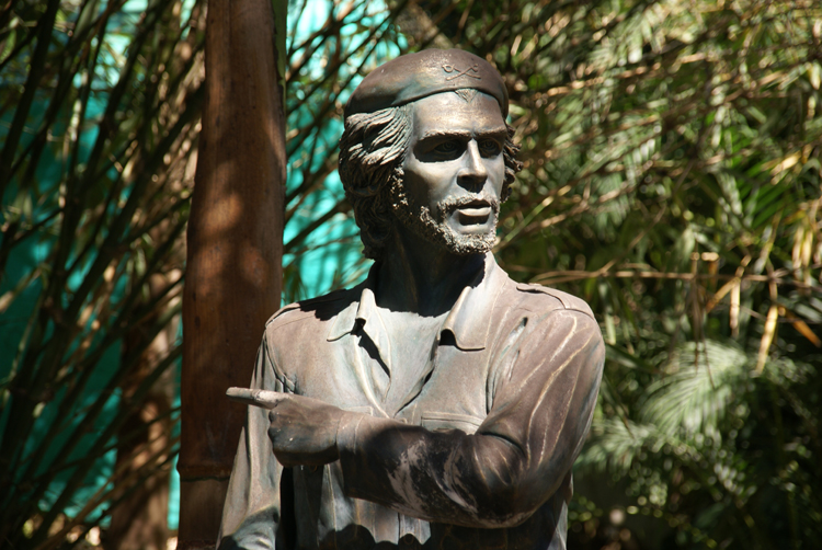 Sculpture of Che, NaturArte, Santa Clara, Cuba