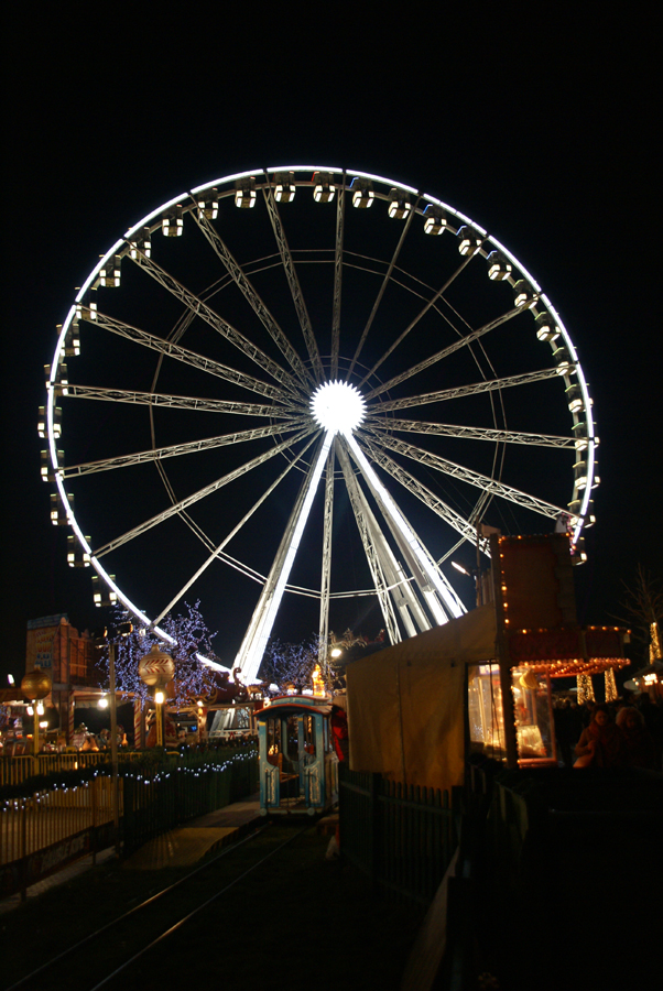 Ferris wheel, Winter Wonderland 44, Hyde Park, London