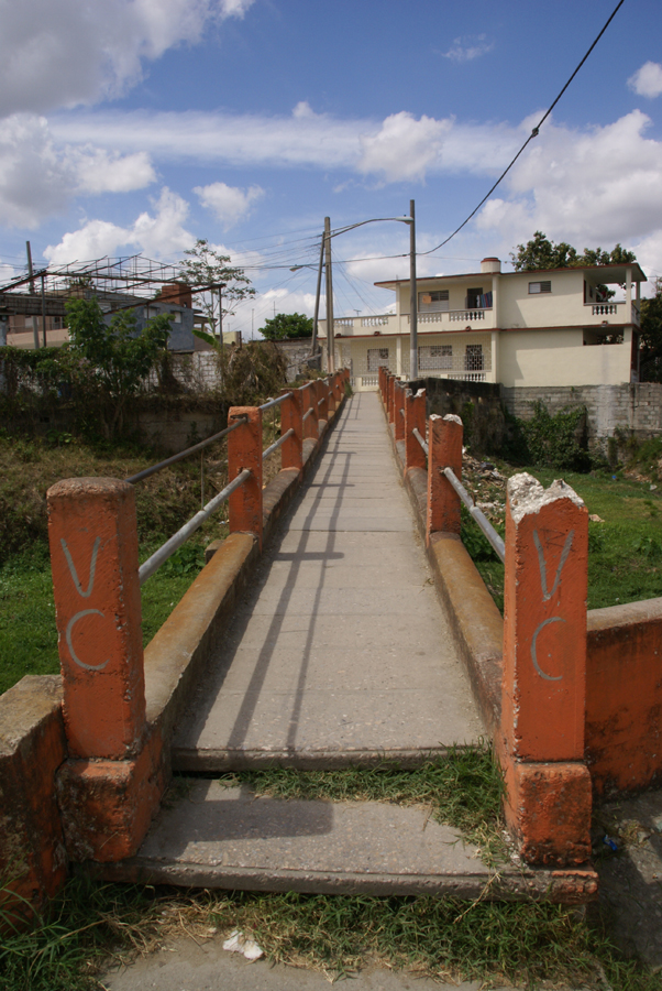 Pedestrian bridge, Santa Clara, Cuba