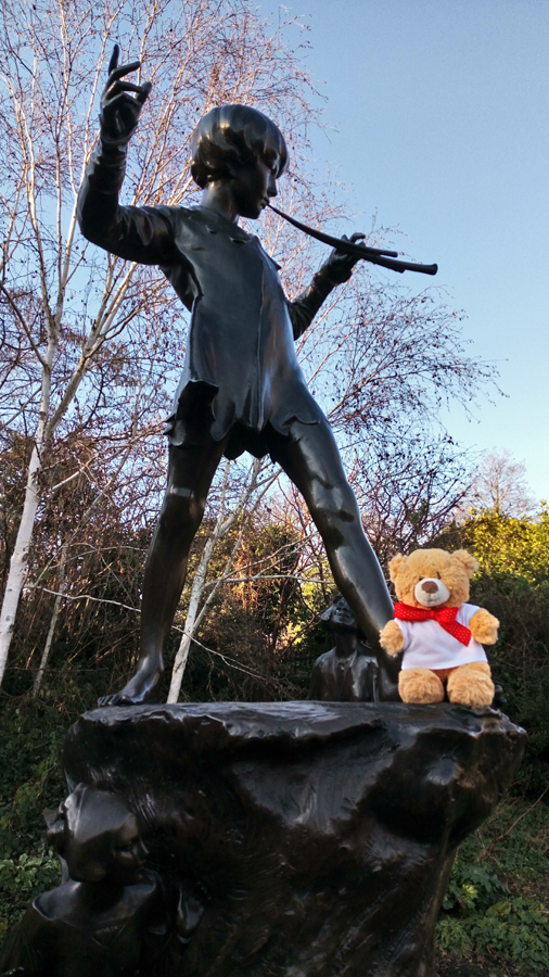 Where’s Basil? – Basil visits the statue of Peter Pan in Hyde Park, London  – Brown Bear’s Big Day Out